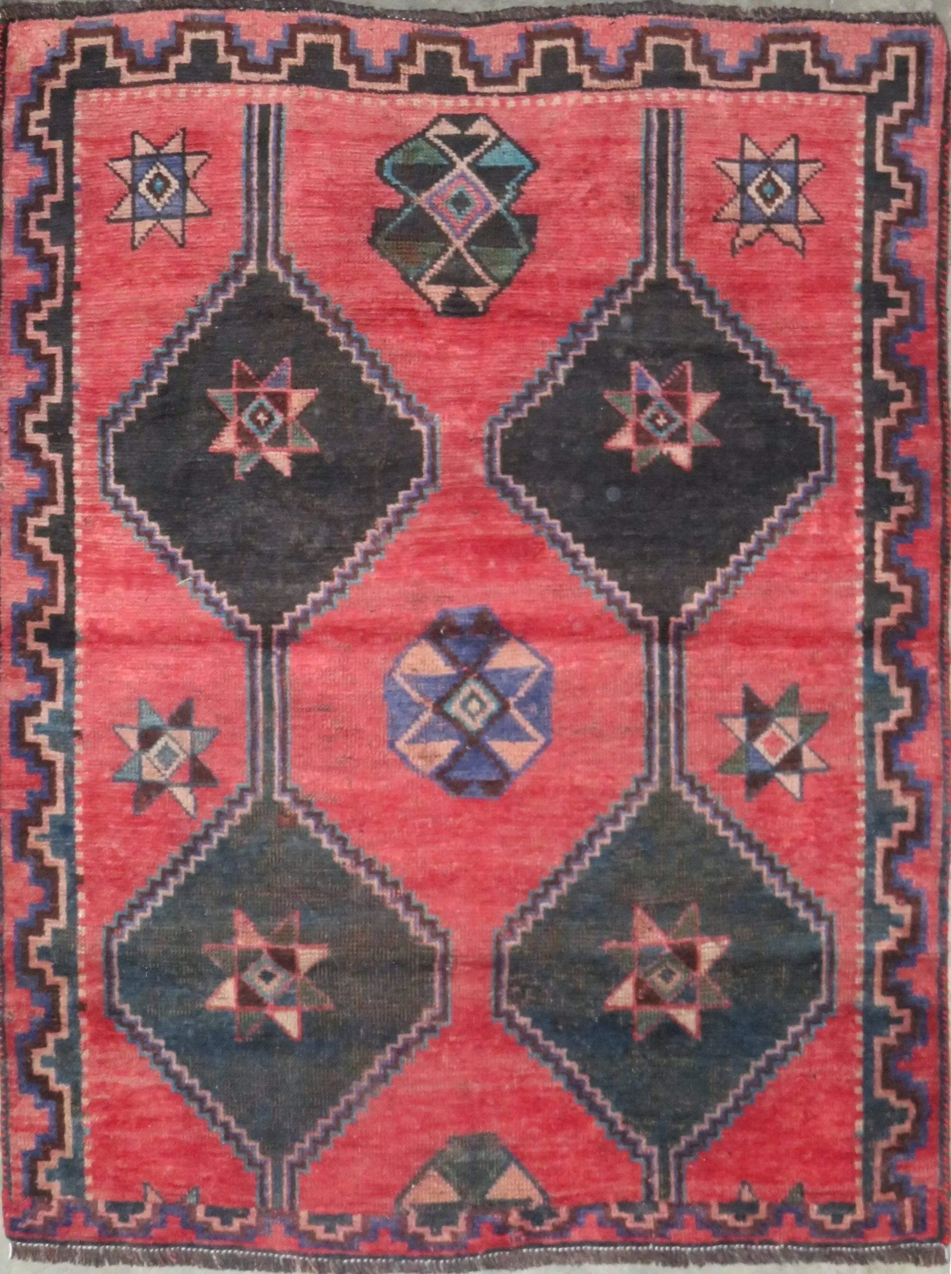 One Of The Kind Hand-Knotted Persian Wool Rug _ Luxurious Vintage Design, 5'6" x 4'2", Artisan Crafted